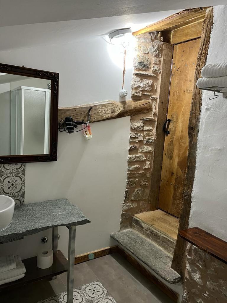 Bed and Breakfast Domus Vela Fornelli Exterior foto