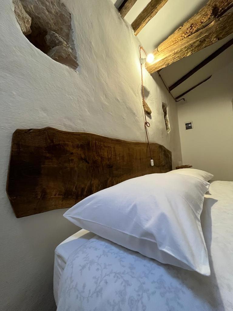 Bed and Breakfast Domus Vela Fornelli Exterior foto